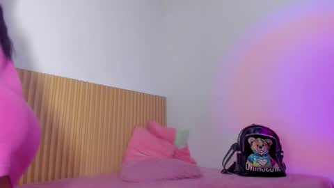 Aria Millers  online show from February 2026 11:17:01 AM