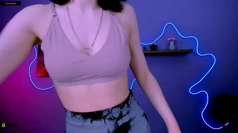 aria_wild_ online show from April 2026 06:56:01 PM