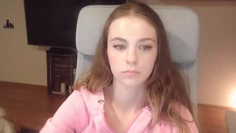 AriaCreazy online show from October 2025 09:27:01 PM