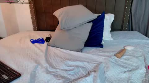 Snapshot of ariadelune7 chatting on April 2026 09:53:02 PM ariadelune7 online show from April 2026 09:53:02 PM