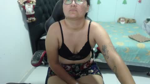 ...Ariana... online show from December 2024 08:34:01 PM