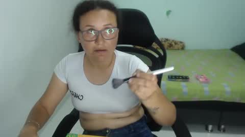 ...Ariana... online show from February 2025 08:33:01 PM