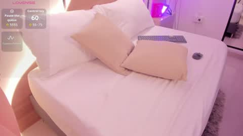 Snapshot of ariadna_boneville chatting on July 2026 02:47:01 AM A R I A D N A online show from July 2026 02:47:01 AM