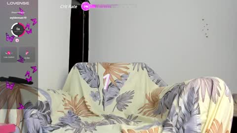 linda online show from December 2024 10:30:01 PM