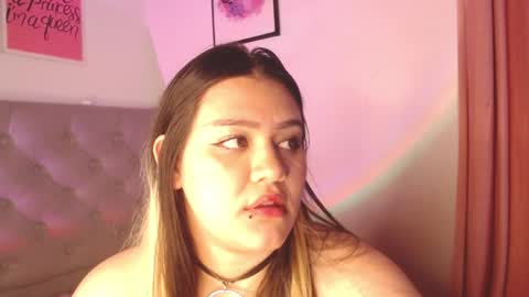 Snapshot of ariadna_martin chatting on December 2024 05:29:02 AM Ari online show from December 2024 05:29:02 AM