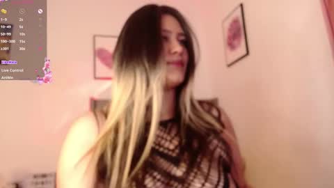 Snapshot of ariadna_martin chatting on February 2025 03:28:01 AM Ari online show from February 2025 03:28:01 AM