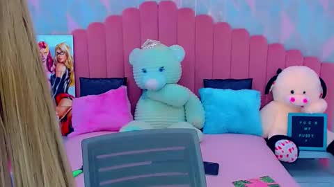 ARIADNA online show from November 2025 05:18:02 AM