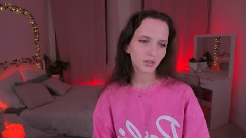 Ariadna online show from January 2025 10:33:01 PM