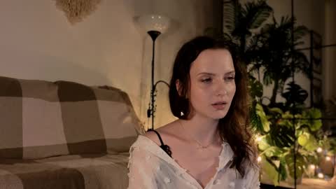 Snapshot of ariadna_s chatting on April 2026 10:18:01 PM Ariadna online show from April 2026 10:18:01 PM