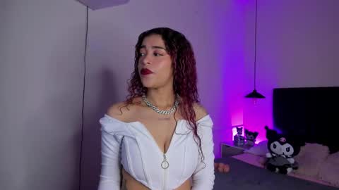 Ariadna online show from November 2025 03:50:01 AM