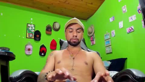 arian pervert online show from October 2025 01:06:02 PM