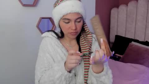 ariana__clauss online show from December 2025 07:51:02 PM