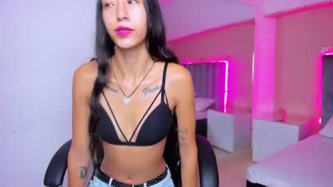 ariana_cri_x online show from July 2026 01:25:01 PM