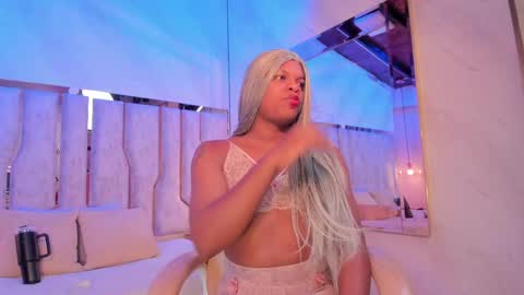 ariana_grande233 online show from April 2026 11:47:01 AM