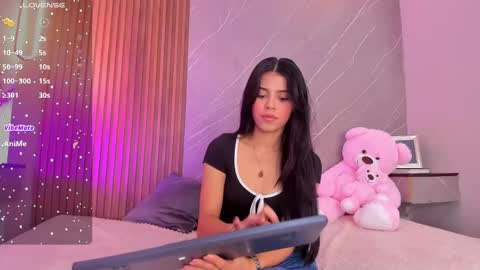 Ariana online show from September 2025 12:38:02 PM