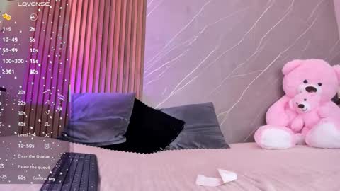 Ariana online show from October 2025 12:39:02 PM