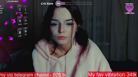 Snapshot of ariana_light chatting on November 2025 04:40:02 PM Ariana online show from November 2025 04:40:02 PM