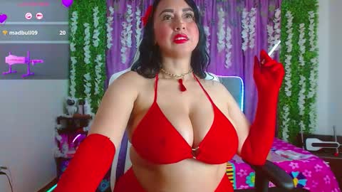 Snapshot of ariana_lopez22 chatting on October 2025 05:01:01 PM Ariana online show from October 2025 05:01:01 PM