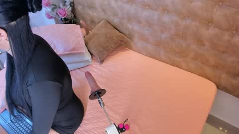 Snapshot of ariana_morelly chatting on April 2026 11:39:02 AM ARIANA MORELLY online show from April 2026 11:39:02 AM