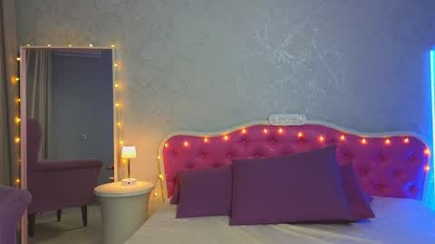 Snapshot of ariana_petite chatting on December 2024 12:23:01 AM Ariana online show from December 2024 12:23:01 AM