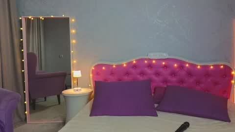 Snapshot of ariana_petite chatting on January 2025 12:17:01 AM Ariana online show from January 2025 12:17:01 AM