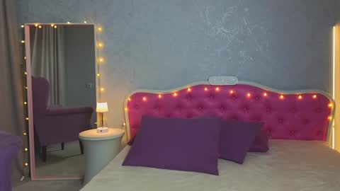 Snapshot of ariana_petite chatting on January 2025 10:56:01 PM Ariana online show from January 2025 10:56:01 PM