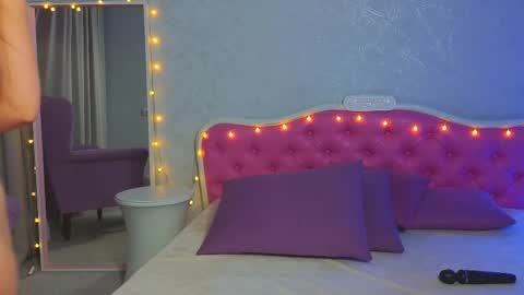 Snapshot of ariana_petite chatting on February 2025 05:25:01 AM Ariana online show from February 2025 05:25:01 AM