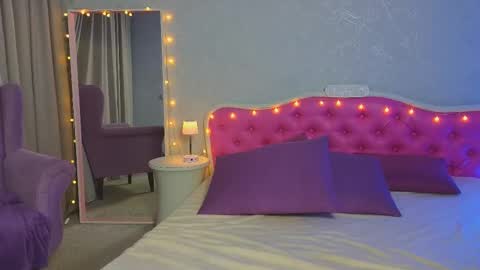 Snapshot of ariana_petite chatting on March 2025 11:46:01 PM Ariana online show from March 2025 11:46:01 PM