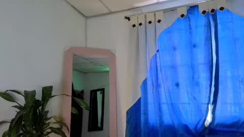 Snapshot of ariana_rodriguez_ chatting on November 2025 08:41:01 PM Ariana Rodriguez trans Girl online show from November 2025 08:41:01 PM