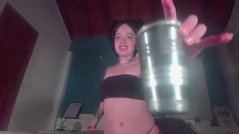 ariana_whitee online show from November 2025 06:46:01 AM