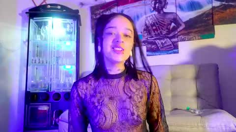 Snapshot of ariana_whitee chatting on April 2026 01:01:02 AM ariana_whitee online show from April 2026 01:01:02 AM