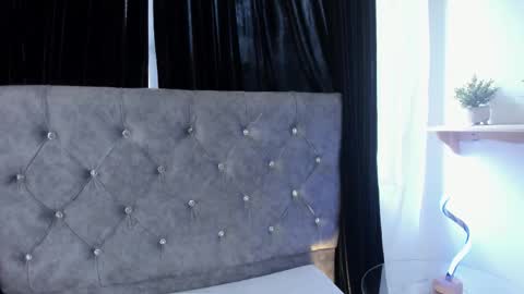   online show from December 2025 09:02:01 PM