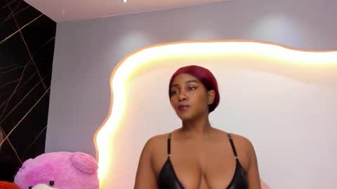 Snapshot of arianaablack chatting on April 2026 12:04:01 PM Ariana online show from April 2026 12:04:01 PM