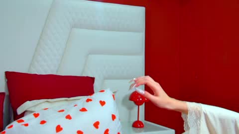 Ariana online show from April 2026 06:25:02 PM