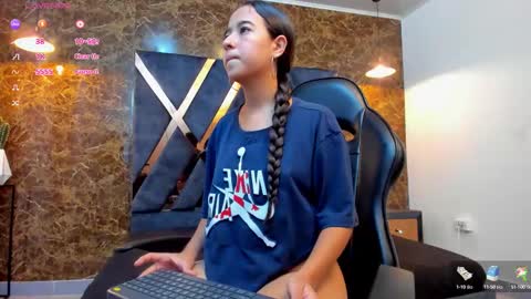 Snapshot of arianabrowwn chatting on September 2025 05:49:01 PM ARIANA online show from September 2025 05:49:01 PM