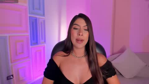 Ariana Dumont online show from September 2025 11:43:01 AM