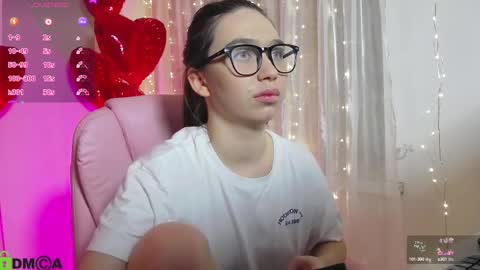 Snapshot of arianahot777 chatting on February 2025 12:25:01 AM arianahot777 online show from February 2025 12:25:01 AM