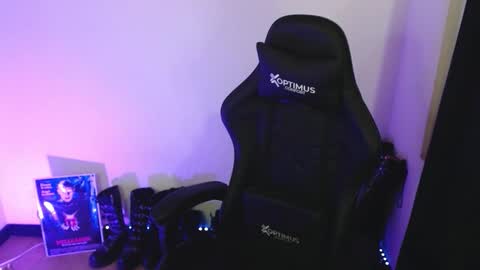 Snapshot of arianauwu666 chatting on March 2026 08:48:01 PM help me 100 hands up my OF is Free online show from March 2026 08:48:01 PM