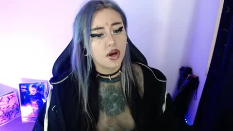 Snapshot of arianauwu666 chatting on April 2026 03:53:02 PM help me 100 hands up my OF is Free online show from April 2026 03:53:02 PM