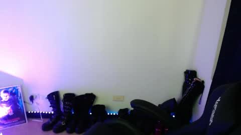 Snapshot of arianauwu666 chatting on April 2026 08:59:02 PM help me 100 hands up my OF is Free online show from April 2026 08:59:02 PM