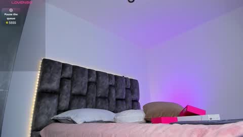 Snapshot of arianna_0 chatting on February 2026 12:48:02 PM arianna_0 online show from February 2026 12:48:02 PM