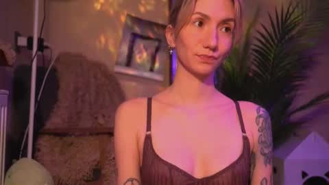 Olivka online show from January 2026 06:07:02 AM