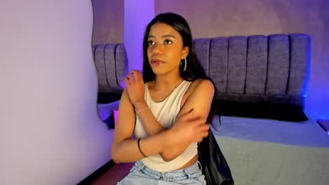 Snapshot of arianna_roxe_ chatting on July 2026 03:45:02 AM arianna_roxe_ online show from July 2026 03:45:02 AM