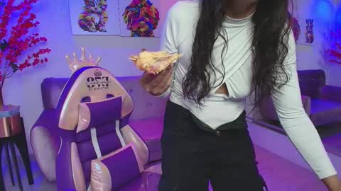 arianna_sweeet online show from March 2025 04:04:01 AM