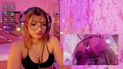 Snapshot of arianova_ chatting on March 2026 01:00:02 PM Aria online show from March 2026 01:00:02 PM