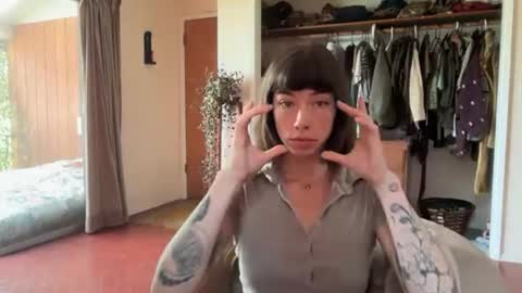 Snapshot of ariarose_xx chatting on July 2026 07:16:02 PM Aria online show from July 2026 07:16:02 PM