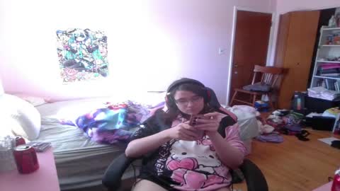 Snapshot of ariathebrat chatting on May 2026 09:13:01 PM Ariathebrat online show from May 2026 09:13:01 PM