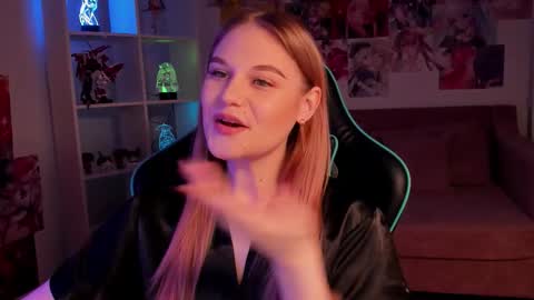 Snapshot of ariawell chatting on November 2025 05:23:01 PM Aria online show from November 2025 05:23:01 PM