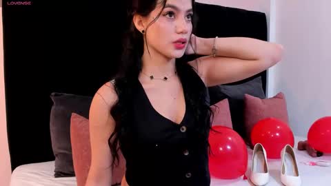 Snapshot of ariel_jonnes chatting on September 2025 05:09:02 AM Ariel online show from September 2025 05:09:02 AM