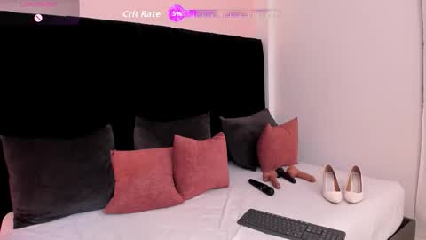 Snapshot of ariel_jonnes chatting on November 2025 10:26:02 PM Ariel online show from November 2025 10:26:02 PM